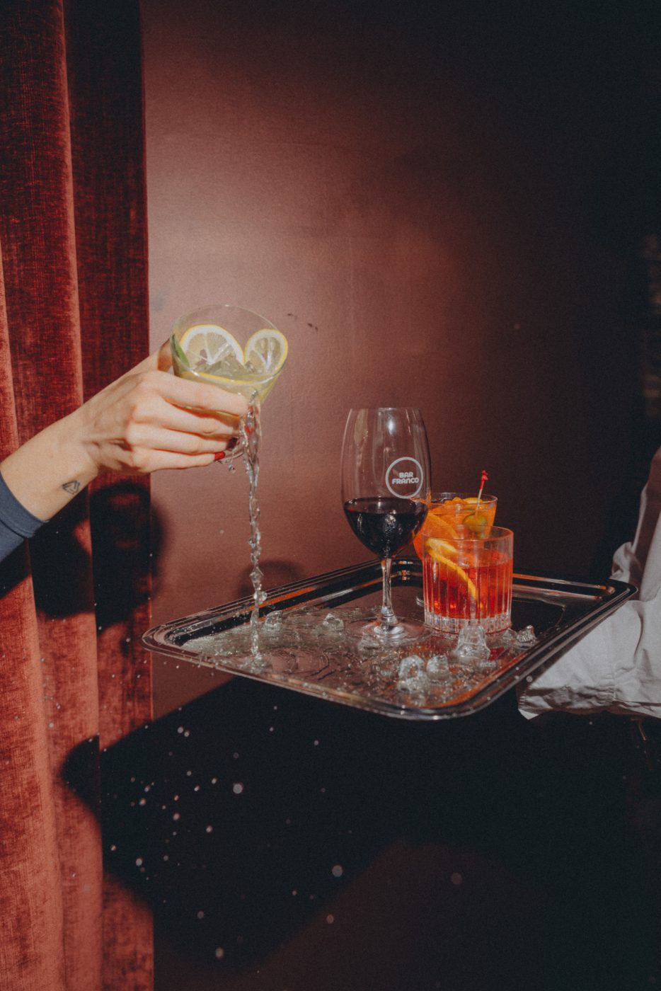 Cocktail service at the Bar Franco Negroni Bar